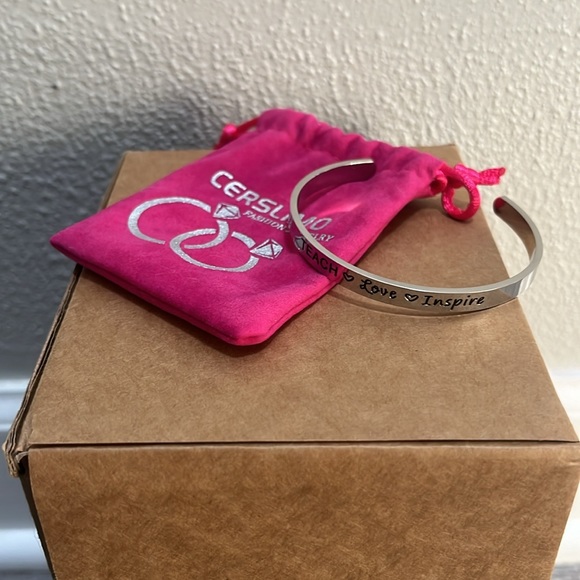 NWT Cerslimo Teacher Appreciation Stainless Steel Cuff Bangle Bracelet - Picture 7 of 11